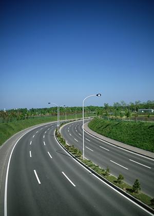 高い車検品質と店舗だけで完結できる強み